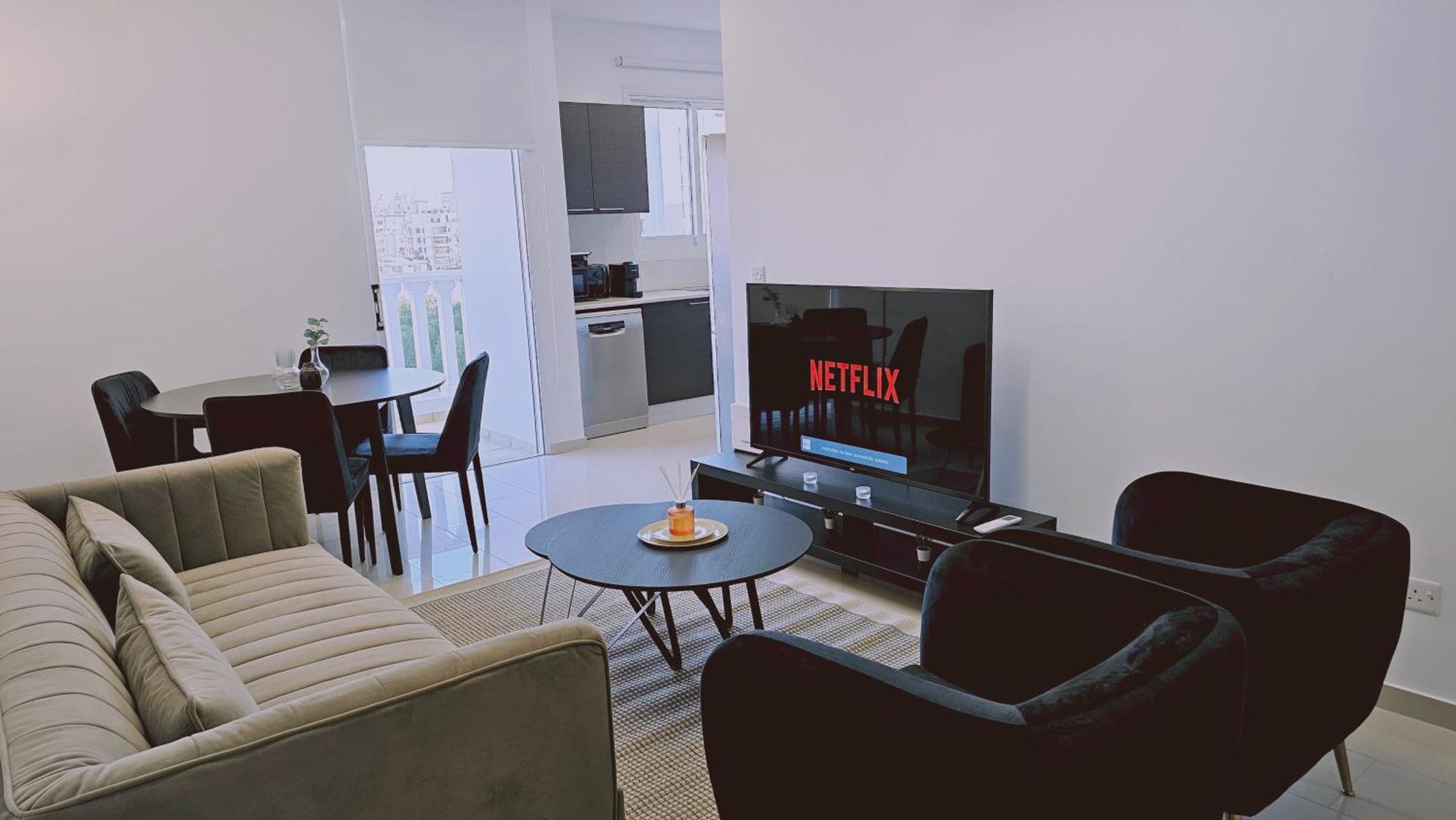 Stay Cosmo City Suites Никосия Экстерьер фото