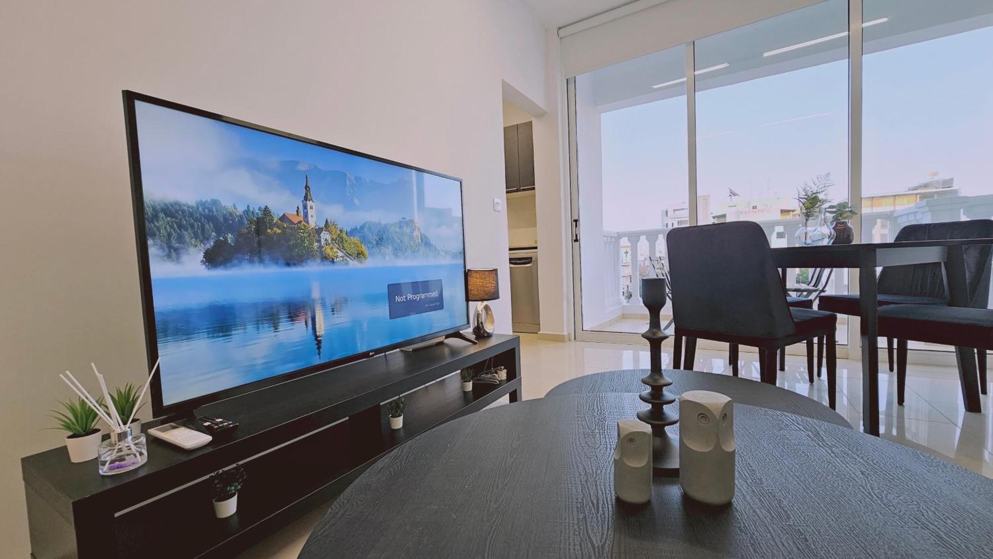 Stay Cosmo City Suites Никосия Экстерьер фото